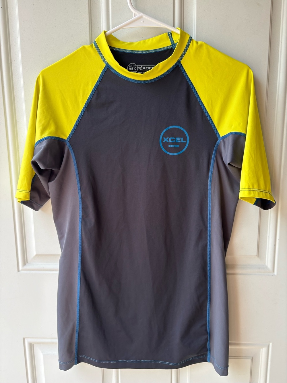 XCEL Men’s rashguard